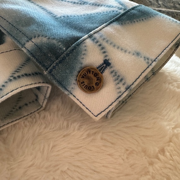 Louis Vuitton men’s shibori denim jacket. Size 52, lightly worn - Picture 7 of 16